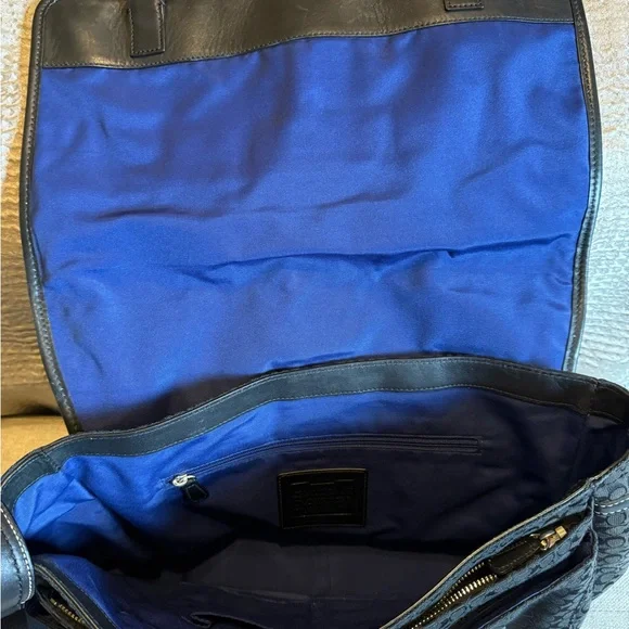 Coach Black Signature Messenger Bag
